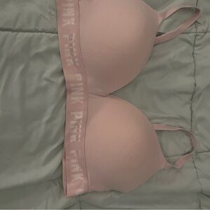 PINK Victoria's Secret Wireless T-Shirt Bra in Soft Pink